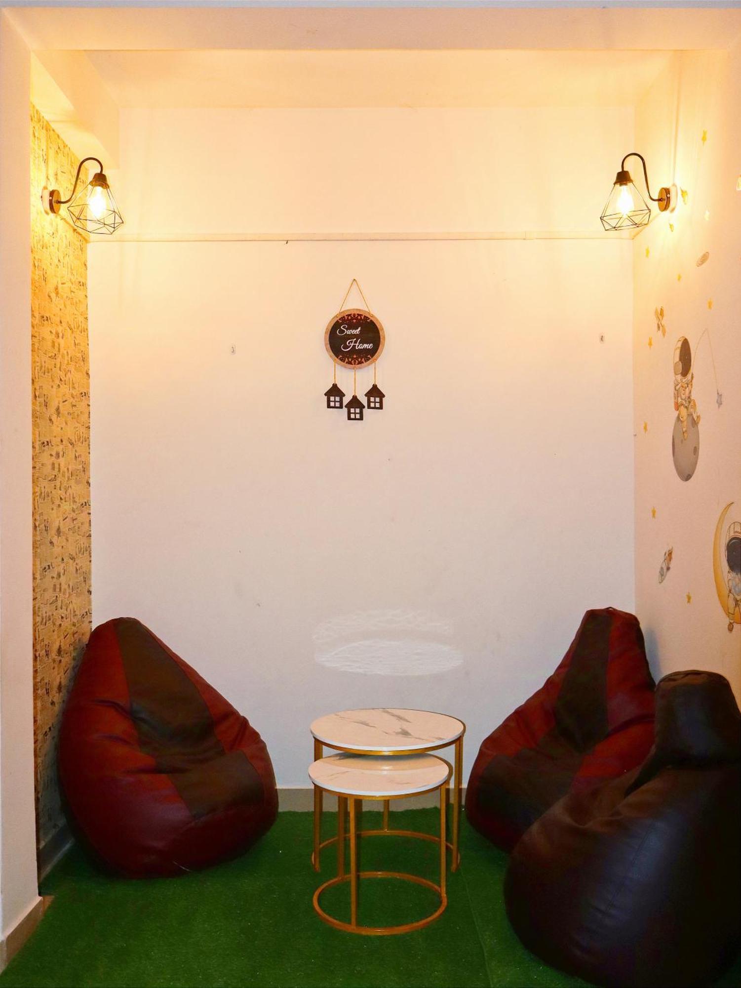 Nomad'S Nest Backpackers Hostel Gauháti Kültér fotó
